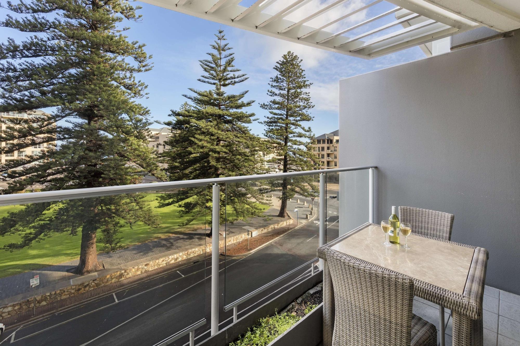 Oaks Glenelg Liberty Suites Adelaide Eksteriør bilde